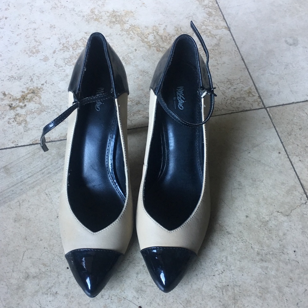 Mossimo work or dress heels size 7.5